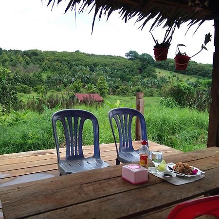 Banlung Mr Pov Home Stay מראה חיצוני תמונה